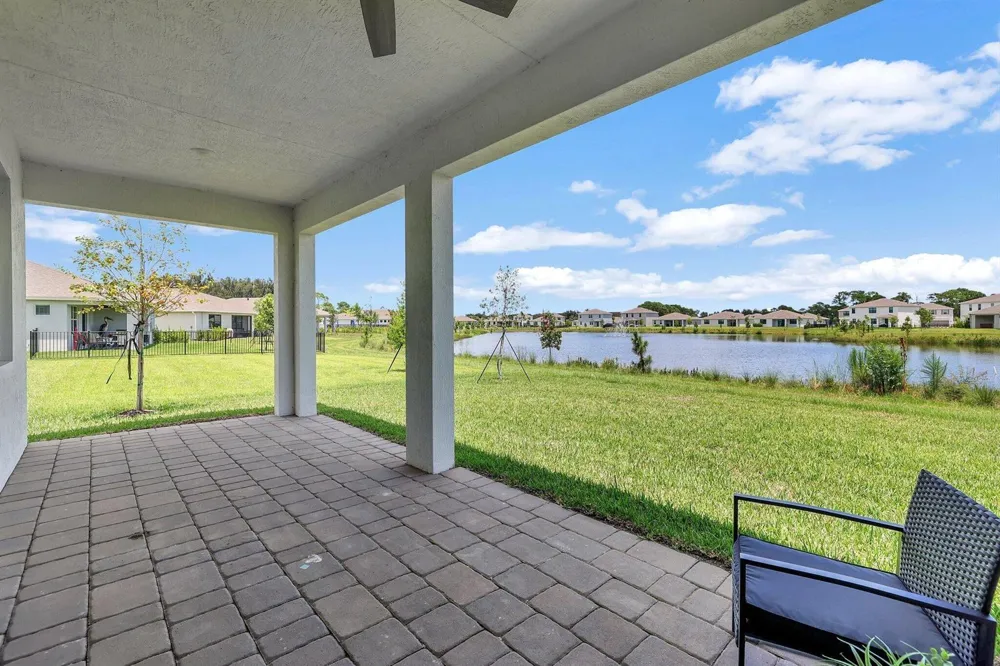 5795 SE Sky Blue Circle Stuart, FL 34997