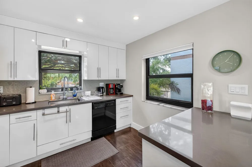 3250 NE 12th Street NE #6 Pompano Beach, FL 33062
