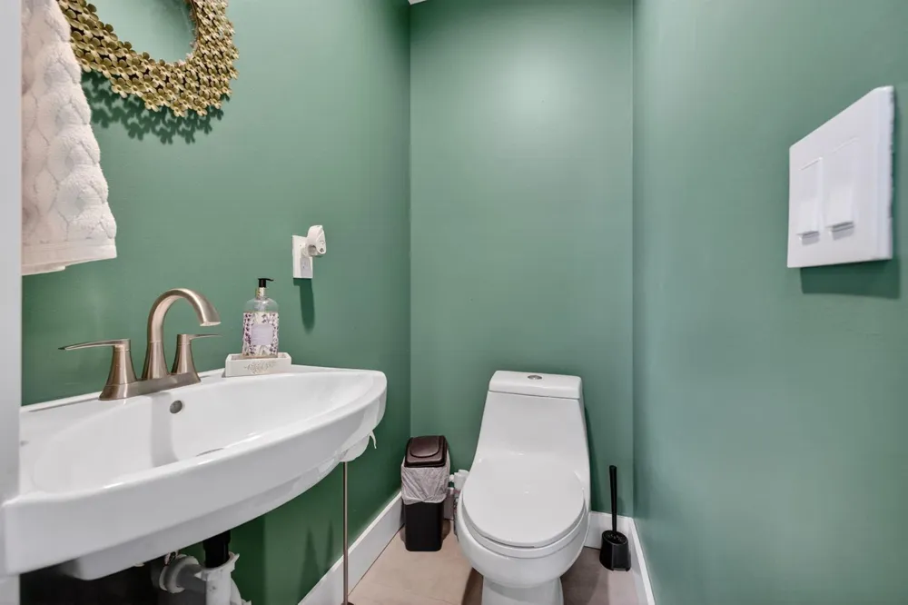 3250 NE 12th Street NE #6 Pompano Beach, FL 33062