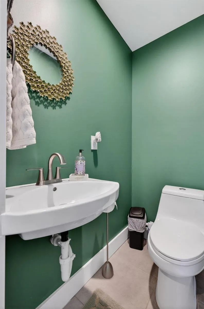 3250 NE 12th Street NE #6 Pompano Beach, FL 33062