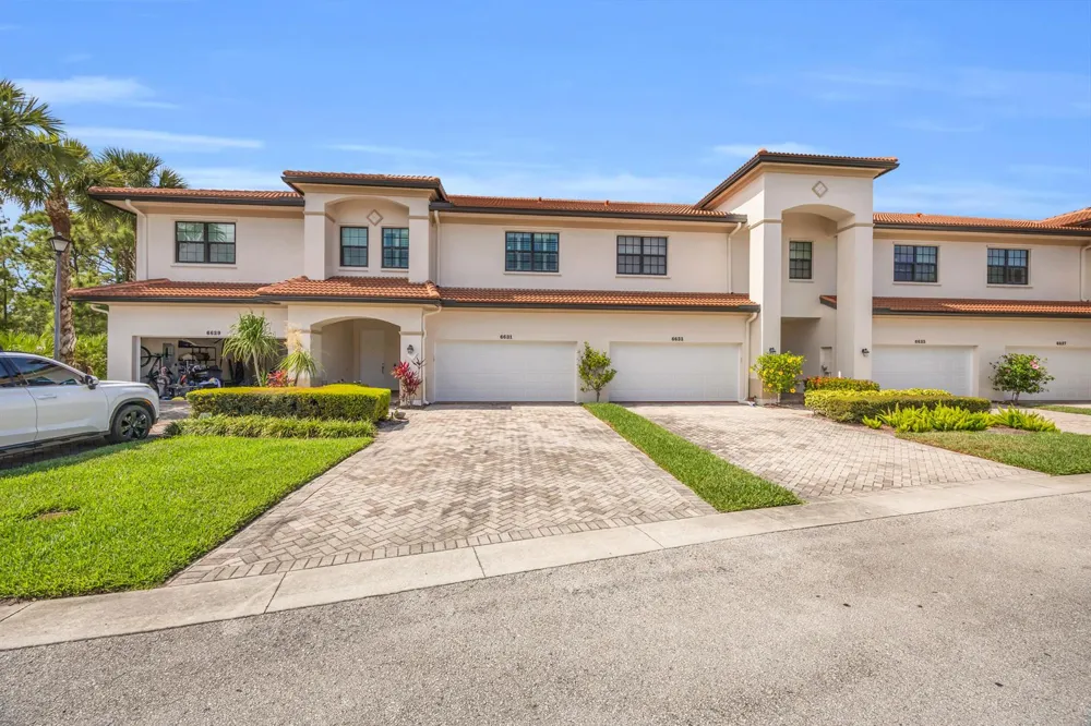 6631 SE Woodmill Pond Lane Stuart, FL 34997