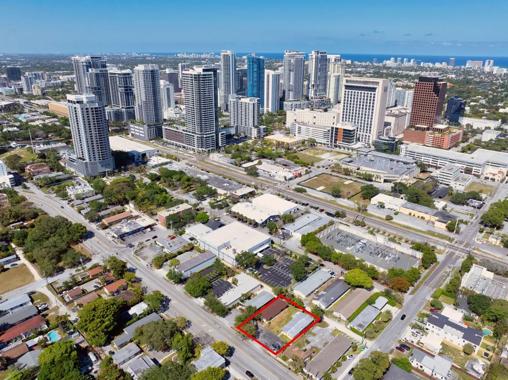 638 SW 4th Avenue Fort Lauderdale, FL 33315