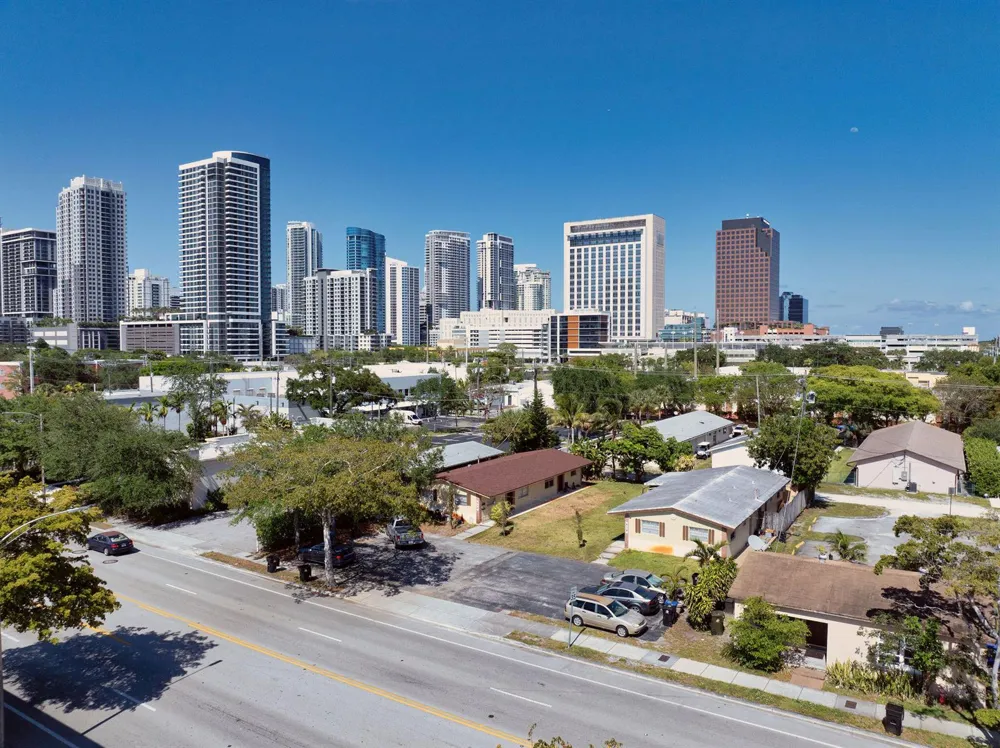 638 SW 4th Avenue Fort Lauderdale, FL 33315