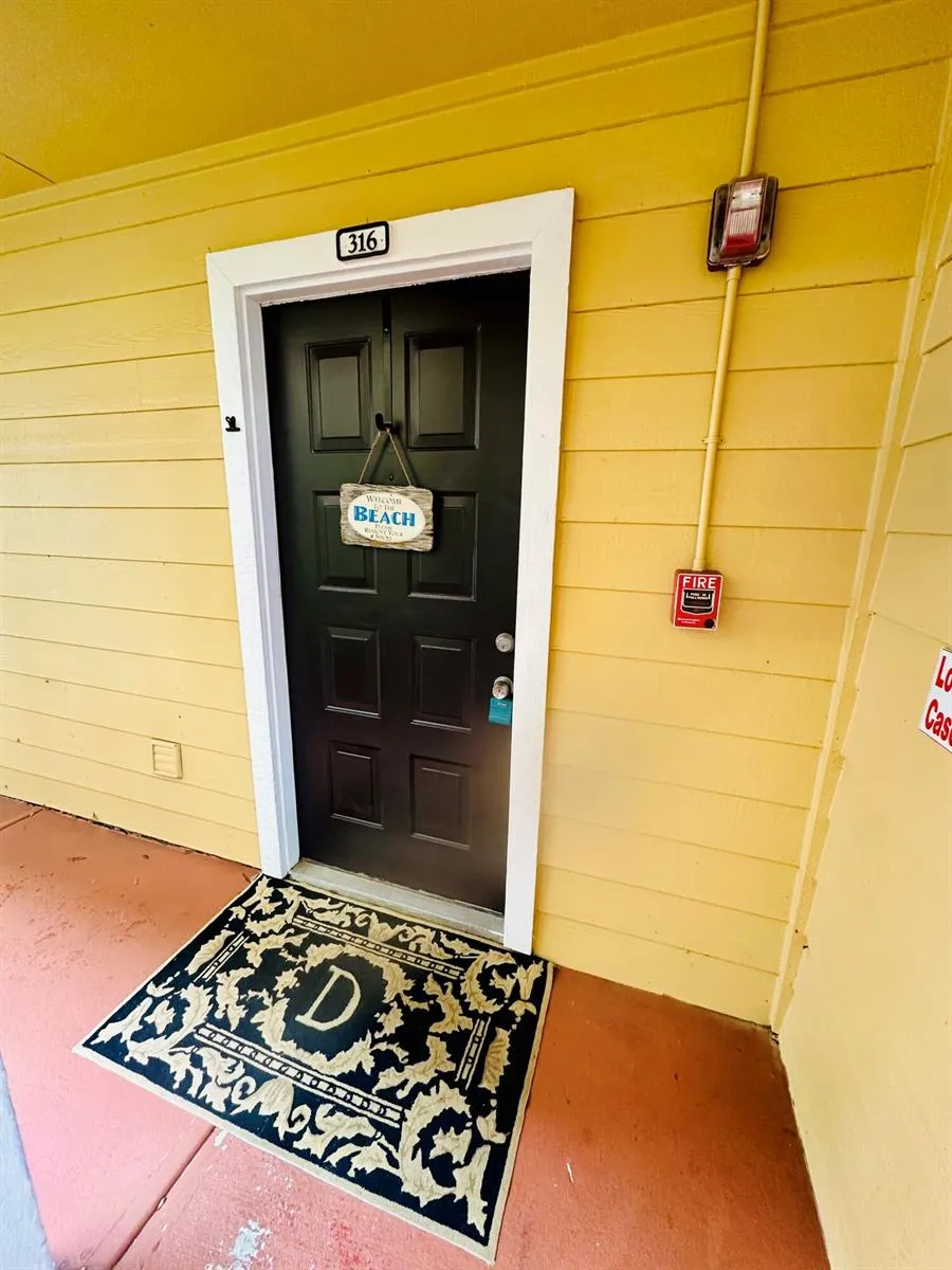 225 S Tropical Trail #316 Merritt Island, FL 32952