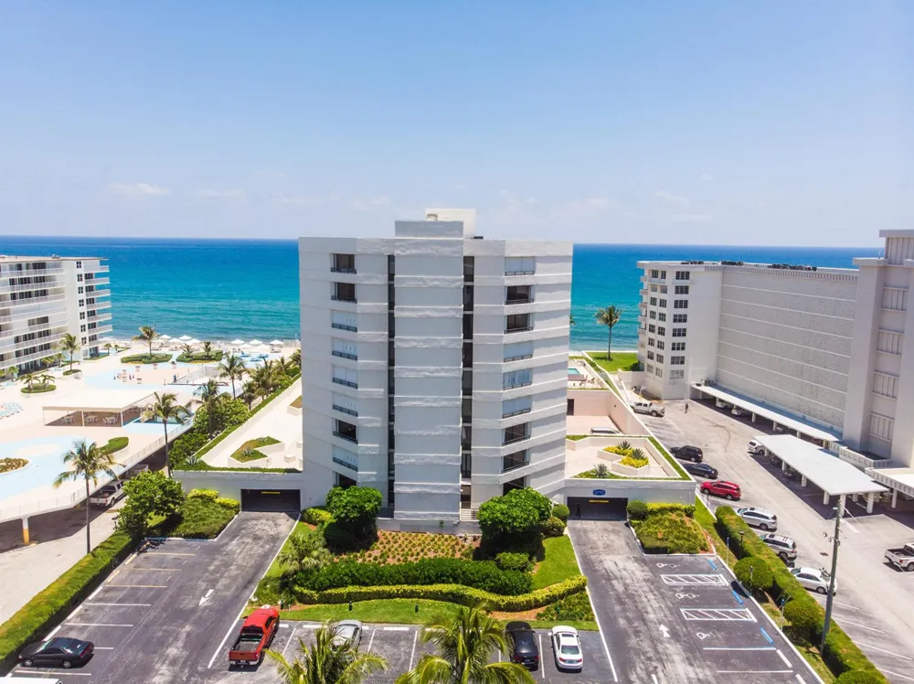 3560 S Ocean Boulevard #301 South Palm Beach, FL 33480