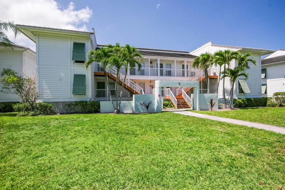170 Cypress Point Drive Palm Beach Gardens, FL 33418
