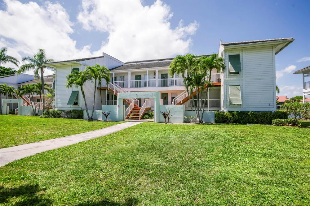170 Cypress Point Drive Palm Beach Gardens, FL 33418