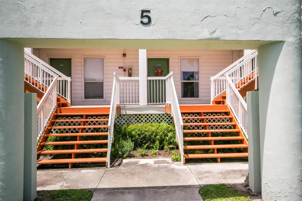 170 Cypress Point Drive Palm Beach Gardens, FL 33418