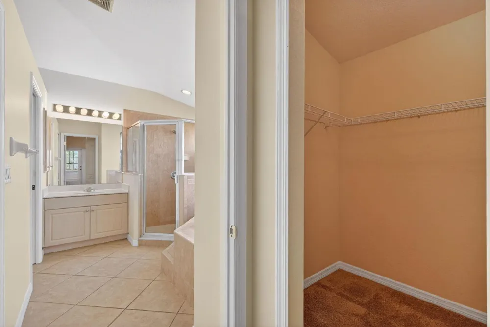 2902 SW 17th Avenue Cape Coral, FL 33914