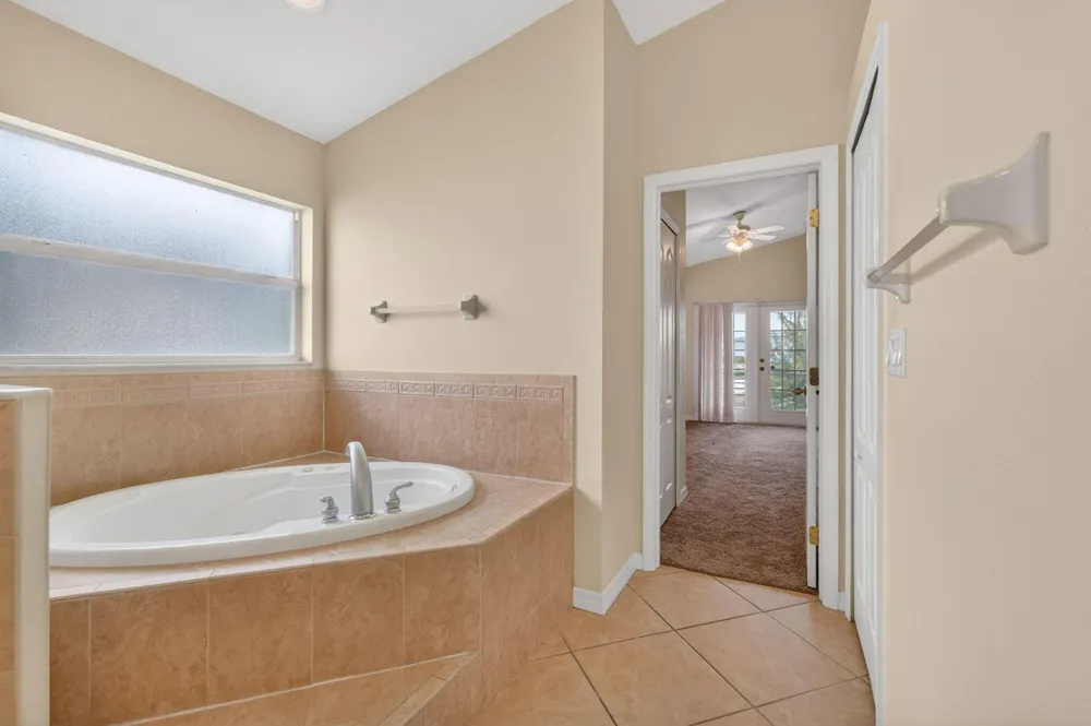 2902 SW 17th Avenue Cape Coral, FL 33914