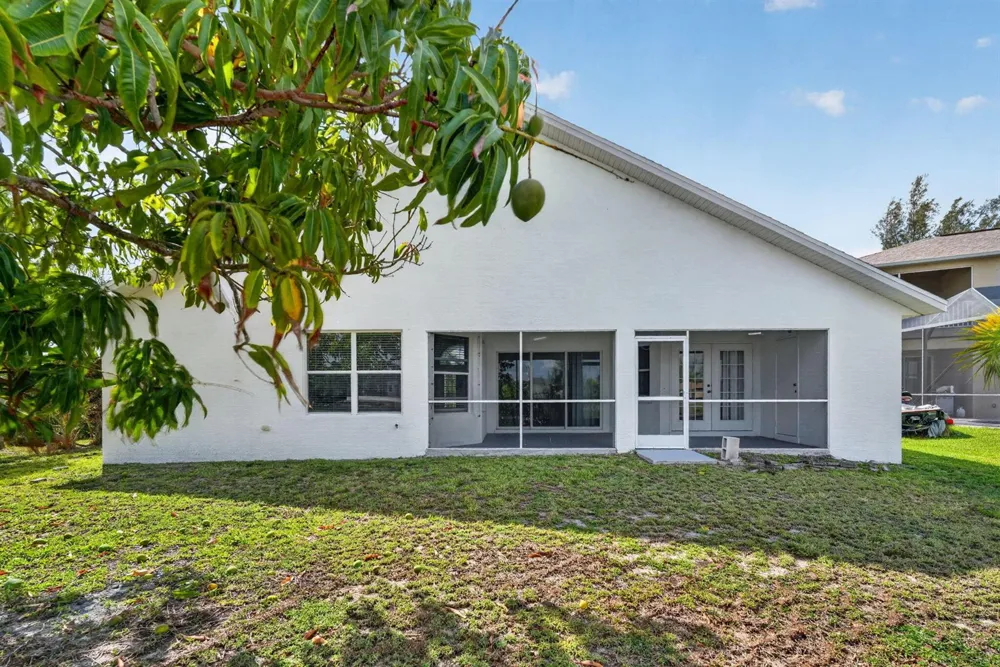 2902 SW 17th Avenue Cape Coral, FL 33914