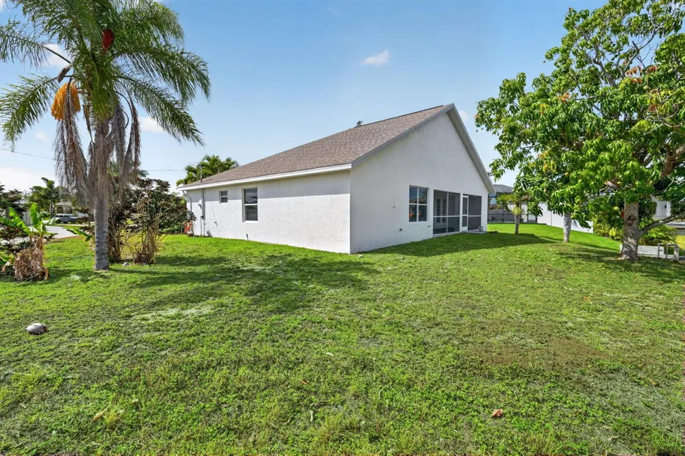 2902 SW 17th Avenue Cape Coral, FL 33914