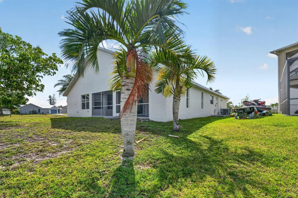 2902 SW 17th Avenue Cape Coral, FL 33914