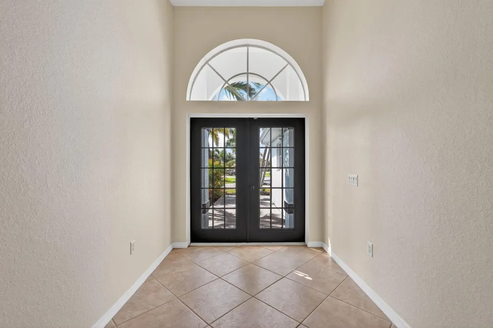 2902 SW 17th Avenue Cape Coral, FL 33914