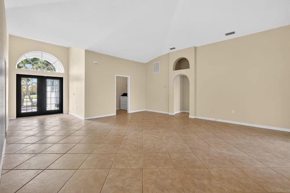 2902 SW 17th Avenue Cape Coral, FL 33914