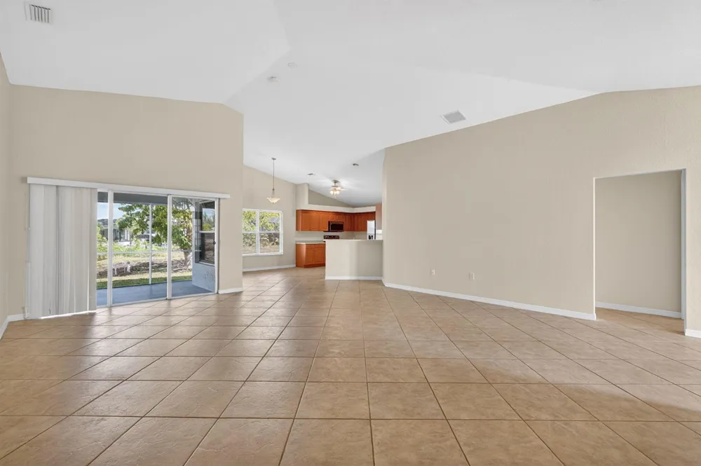 2902 SW 17th Avenue Cape Coral, FL 33914
