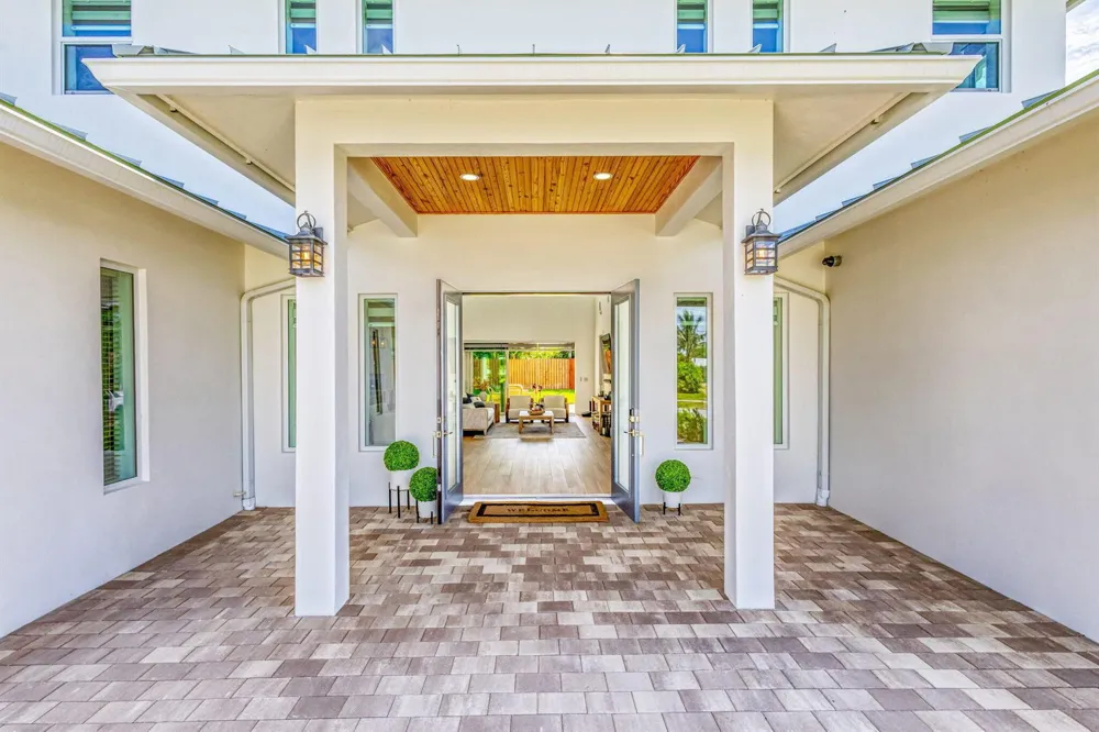 12952 Drayton Road SE North Palm Beach, FL 33408