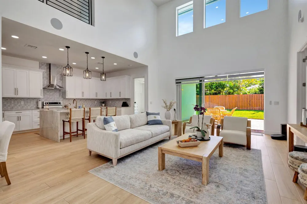 12952 Drayton Road SE North Palm Beach, FL 33408