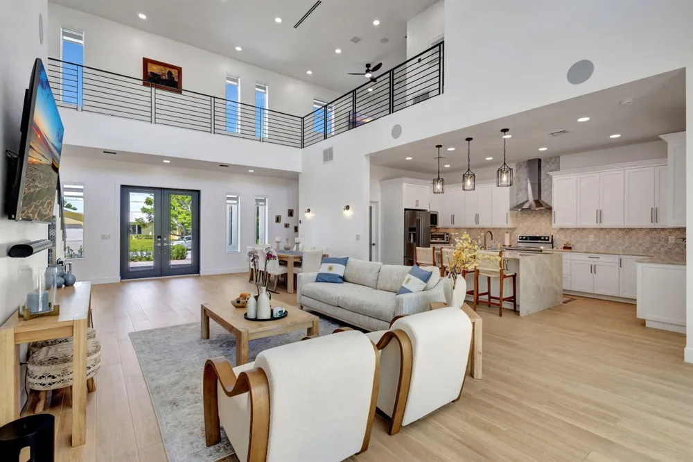 12952 Drayton Road SE North Palm Beach, FL 33408