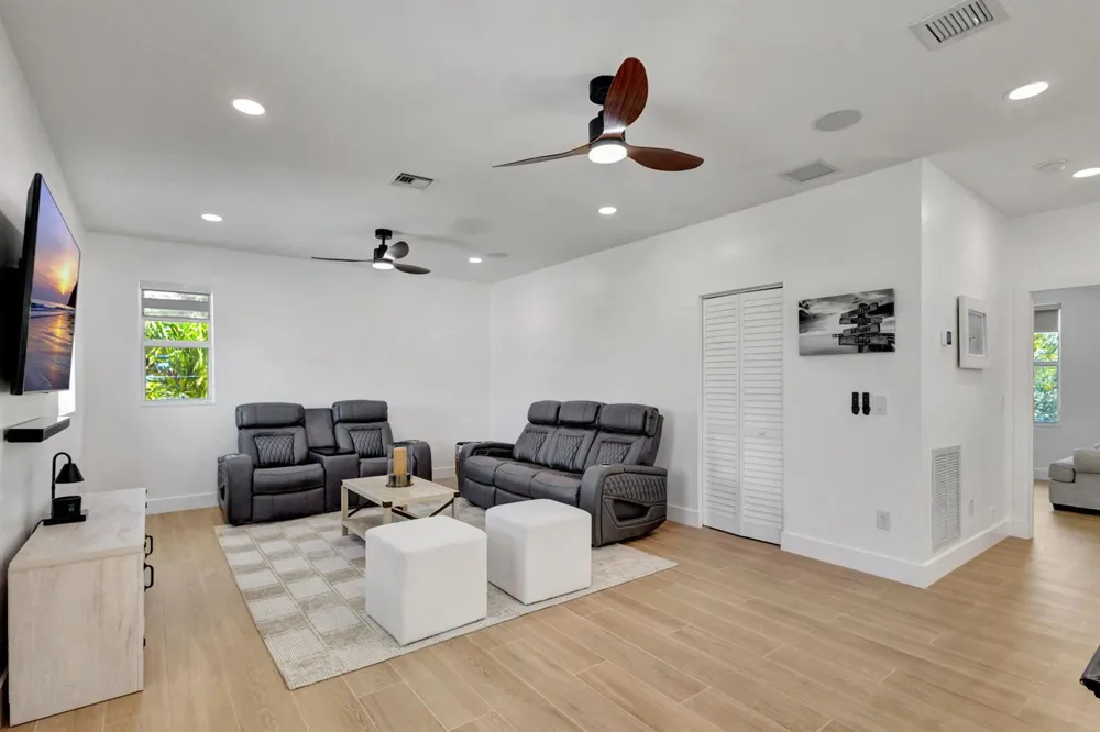 12952 Drayton Road SE North Palm Beach, FL 33408