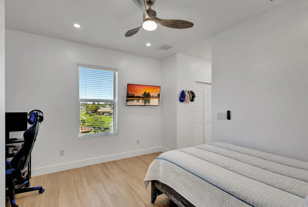 12952 Drayton Road SE North Palm Beach, FL 33408