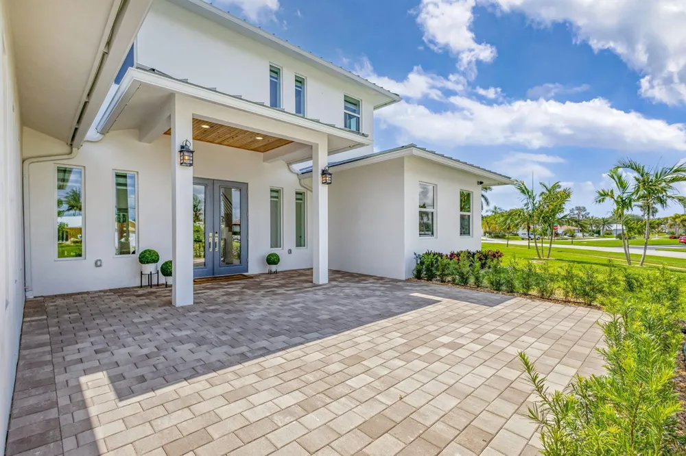 12952 Drayton Road SE North Palm Beach, FL 33408