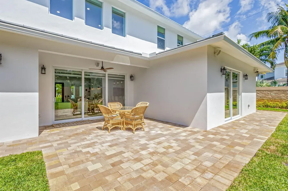 12952 Drayton Road SE North Palm Beach, FL 33408