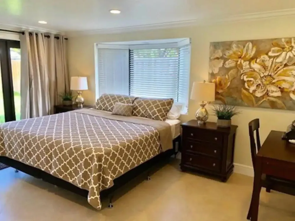 3211 Seaward Drive Lauderdale By The Sea, FL 33062