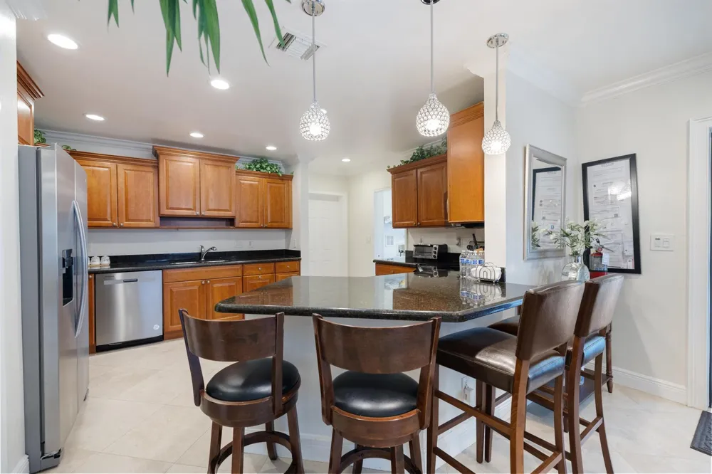 3211 Seaward Drive Lauderdale By The Sea, FL 33062