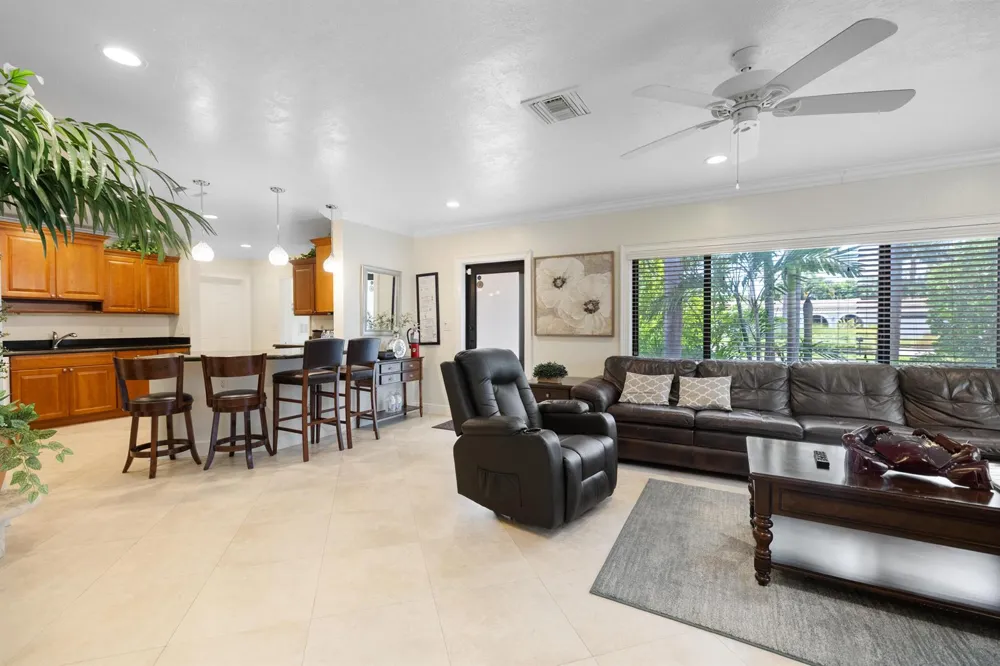 3211 Seaward Drive Lauderdale By The Sea, FL 33062
