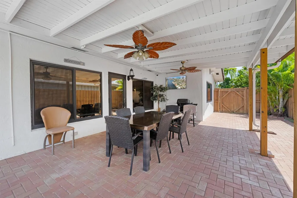 3211 Seaward Drive Lauderdale By The Sea, FL 33062