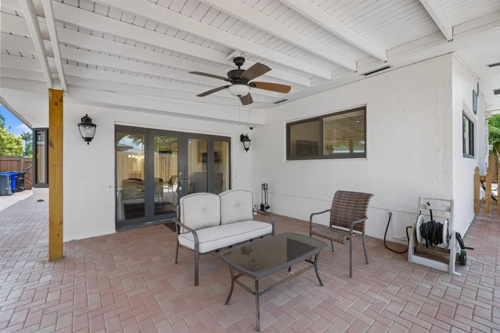 3211 Seaward Drive Lauderdale By The Sea, FL 33062