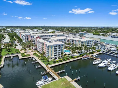 804 E Windward Way #120