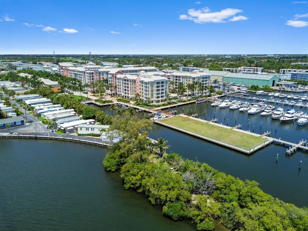 804 E Windward Way #120 Lantana, FL 33462
