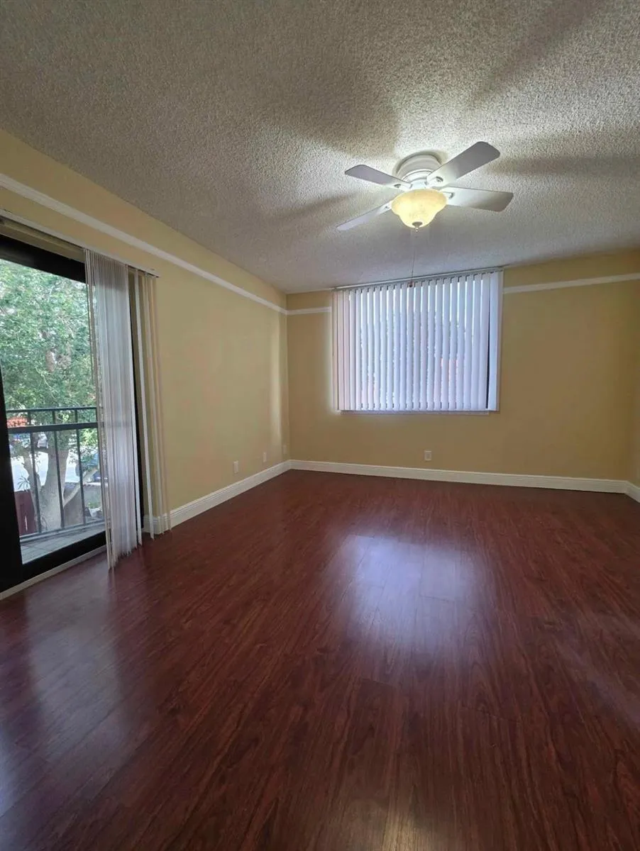3928 Victoria Drive West Palm Beach, FL 33406