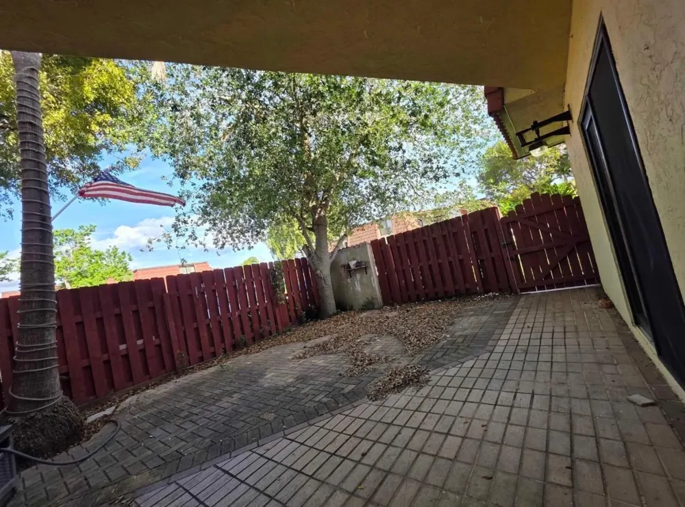 3928 Victoria Drive West Palm Beach, FL 33406