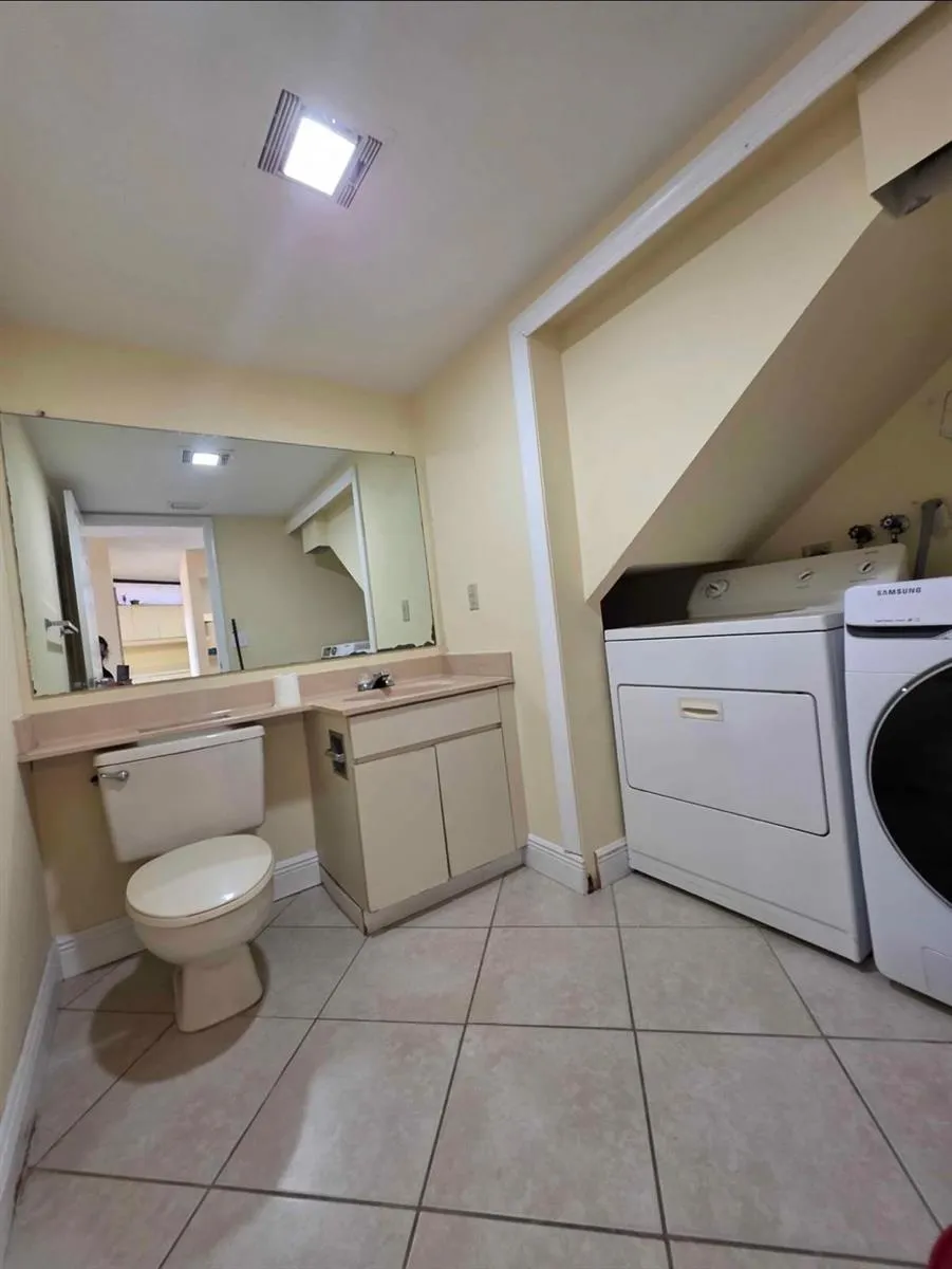 3928 Victoria Drive West Palm Beach, FL 33406