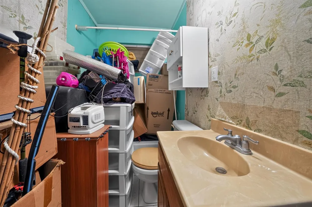 9290 Orange Avenue Fort Pierce, FL 34945