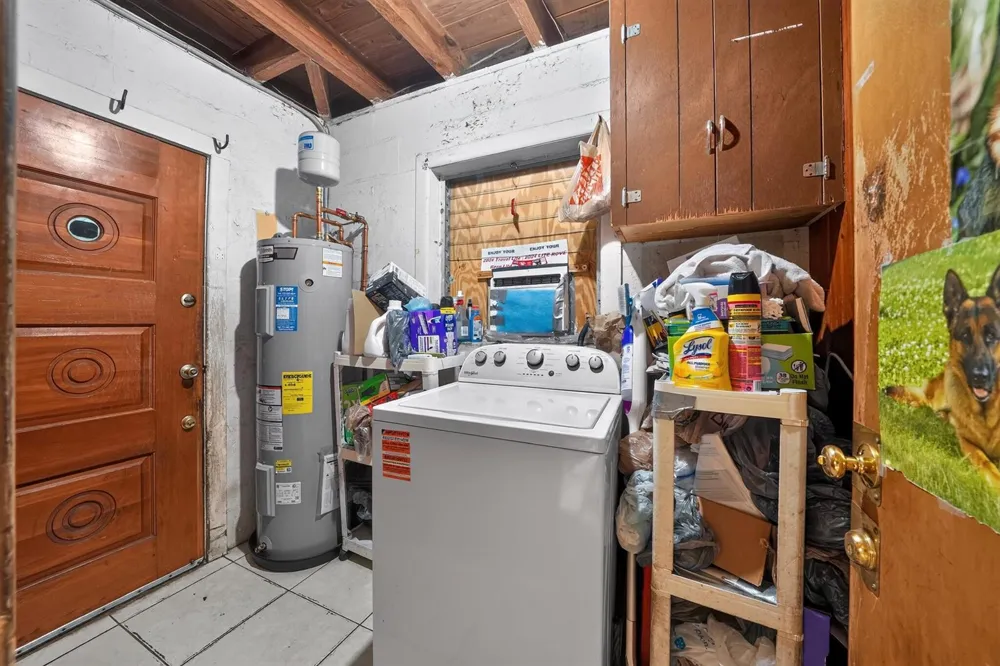 9290 Orange Avenue Fort Pierce, FL 34945