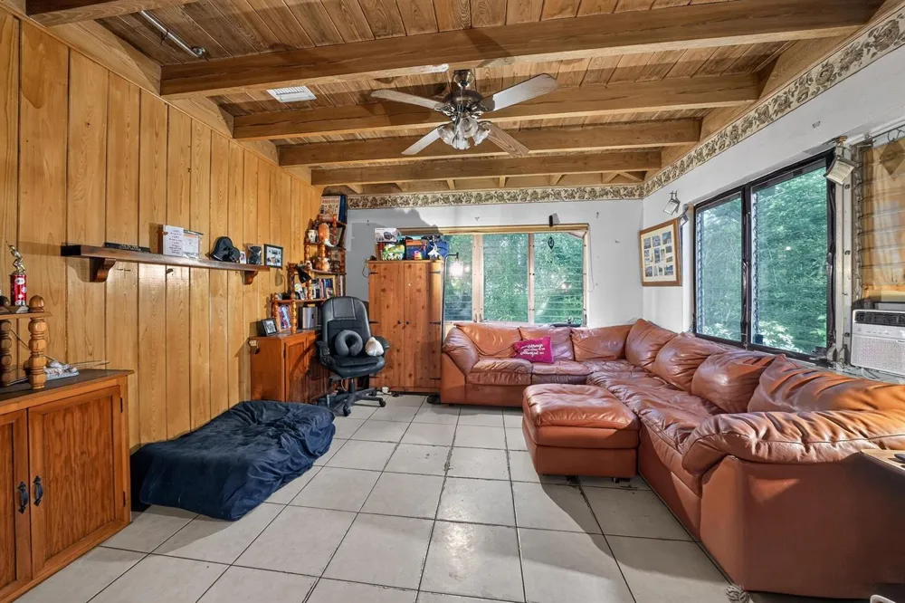 9290 Orange Avenue Fort Pierce, FL 34945