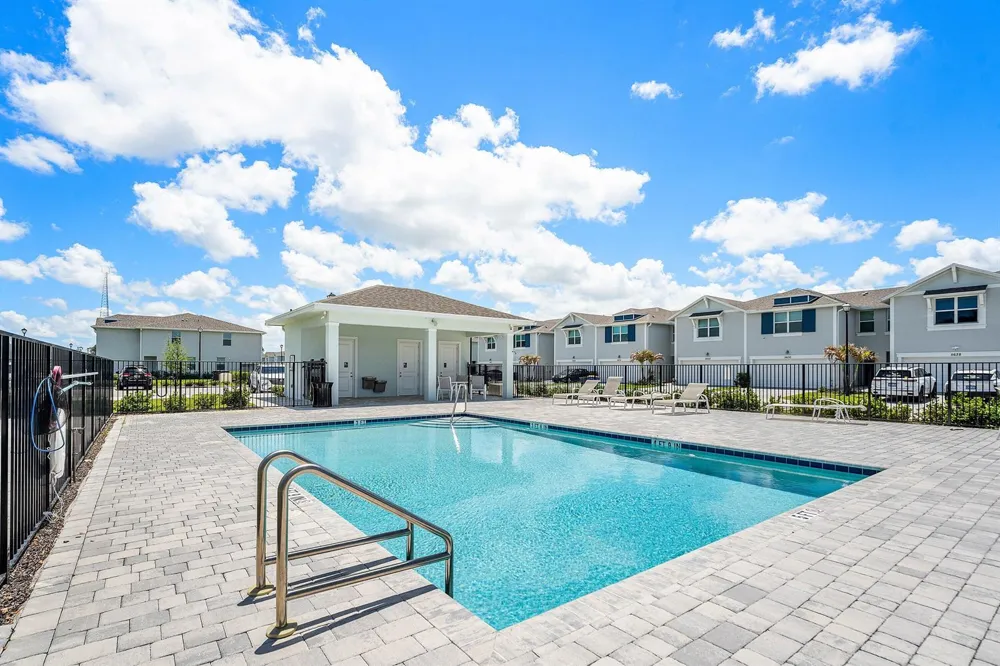 5739 SE Edgewater Circle Stuart, FL 34997