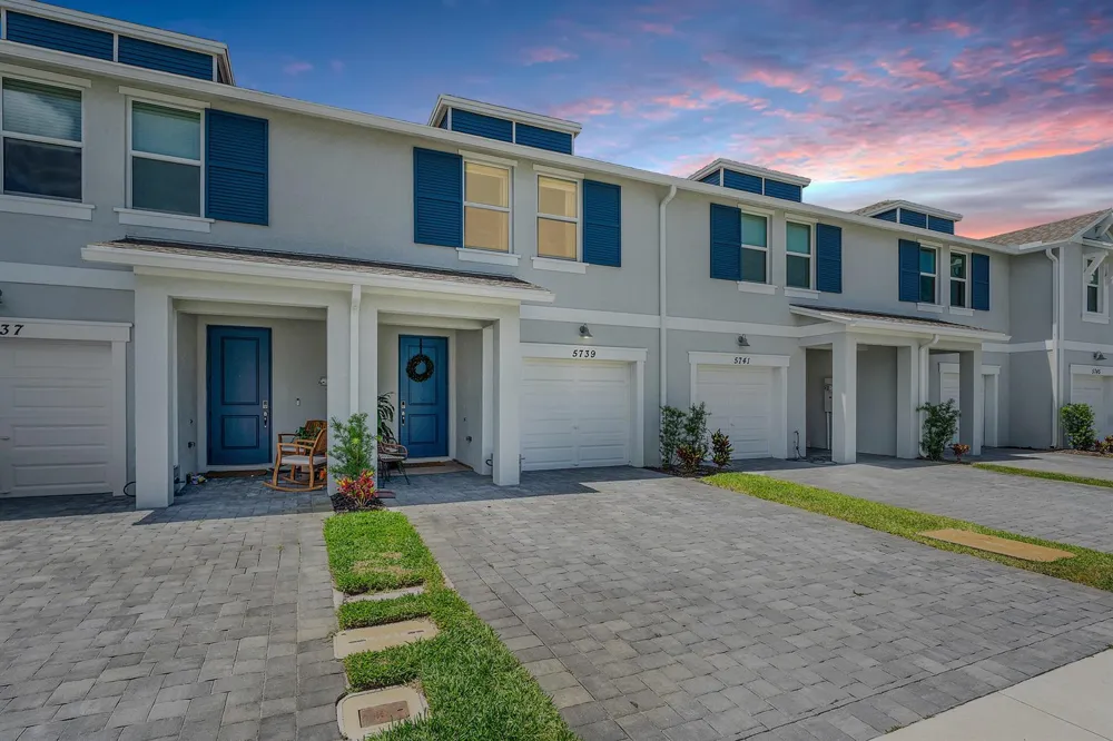 5739 SE Edgewater Circle Stuart, FL 34997