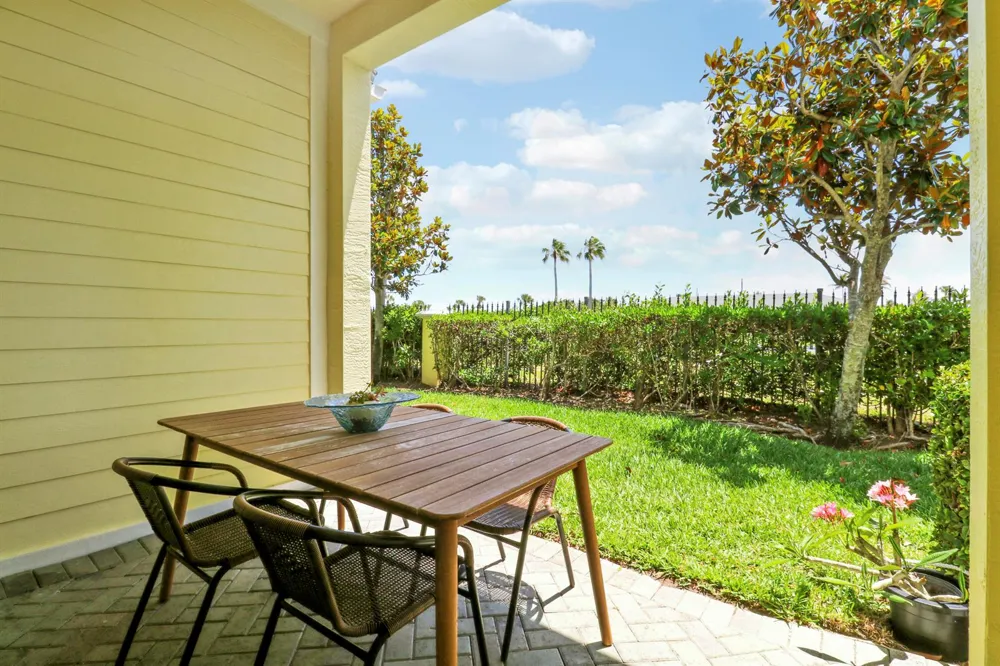1604 Mariner Bay Boulevard Hutchinson Island, FL 34949