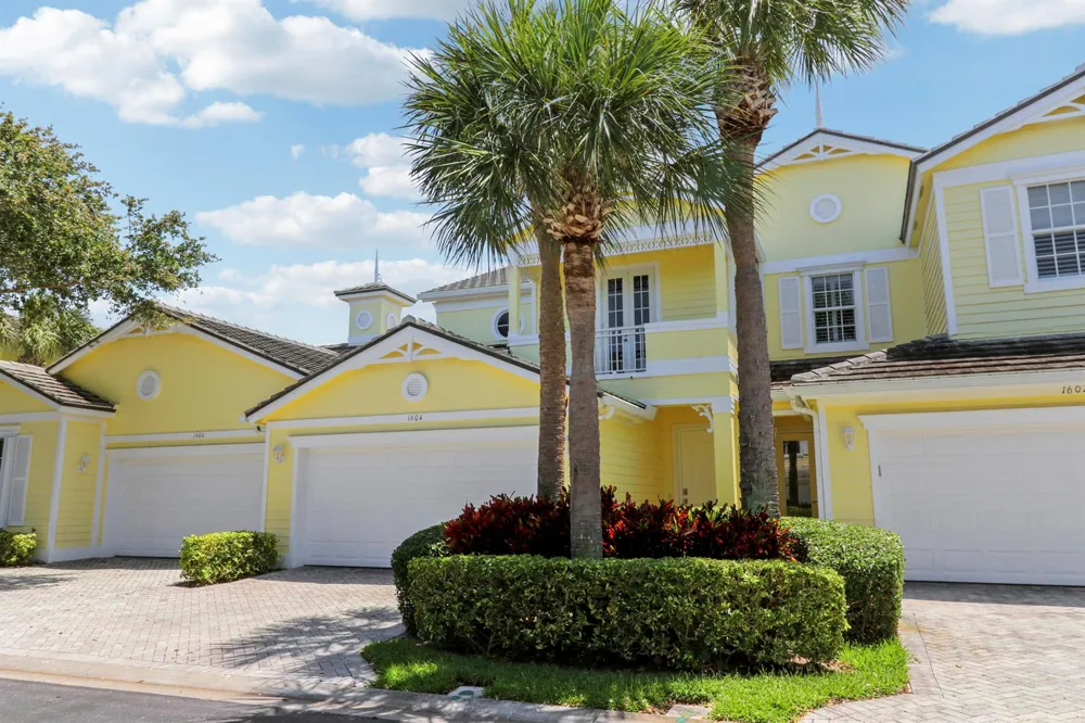 1604 Mariner Bay Boulevard Hutchinson Island, FL 34949