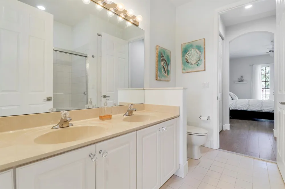 1604 Mariner Bay Boulevard Hutchinson Island, FL 34949