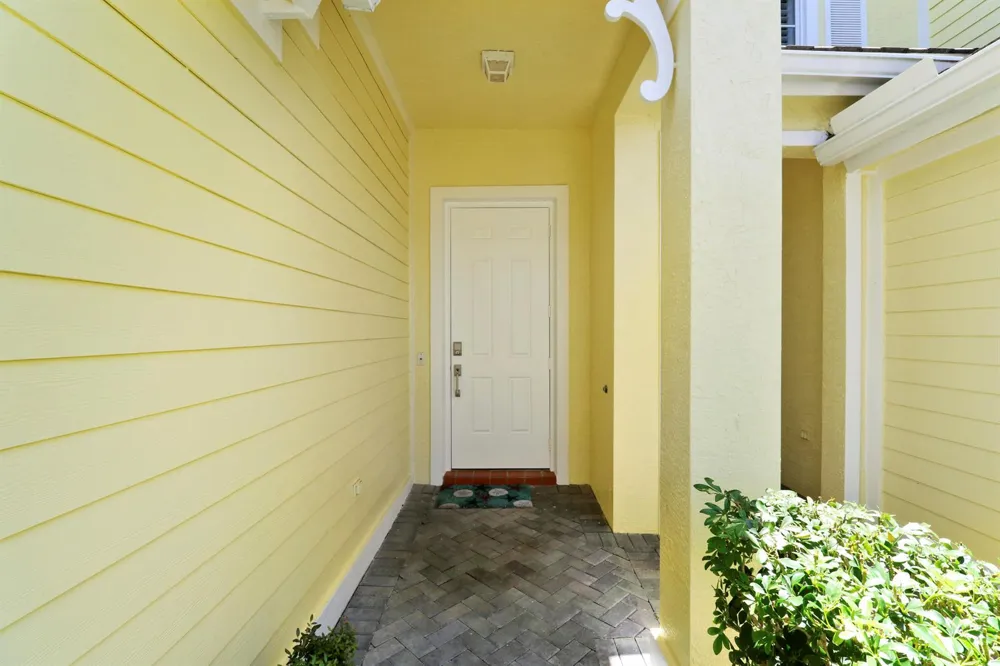 1604 Mariner Bay Boulevard Hutchinson Island, FL 34949