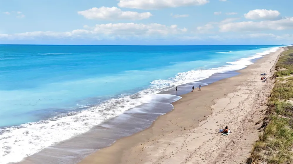 1604 Mariner Bay Boulevard Hutchinson Island, FL 34949