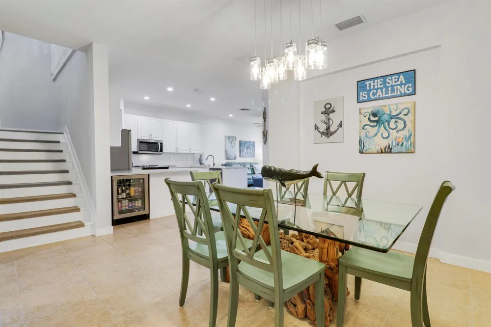 1604 Mariner Bay Boulevard Hutchinson Island, FL 34949