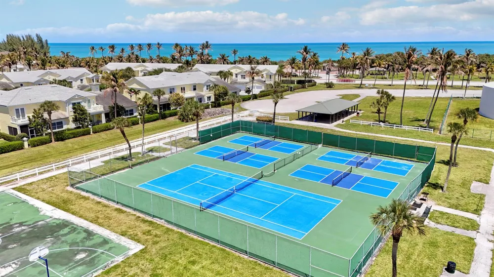 1604 Mariner Bay Boulevard Hutchinson Island, FL 34949