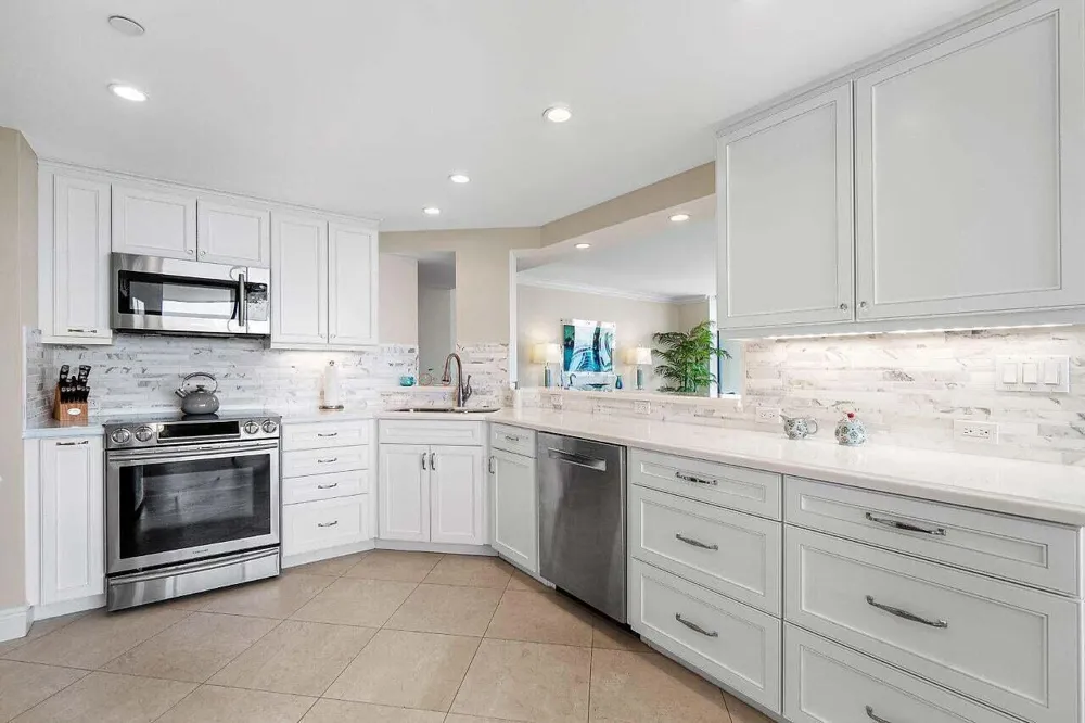 5080 Ocean Drive #19d Singer Island, FL 33404